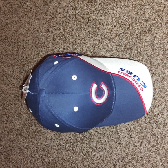 Fan Favorite Chicago Cubs Embroidered Logo & Lettering Blue Strapback Hat NWT - Picture 3 of 12